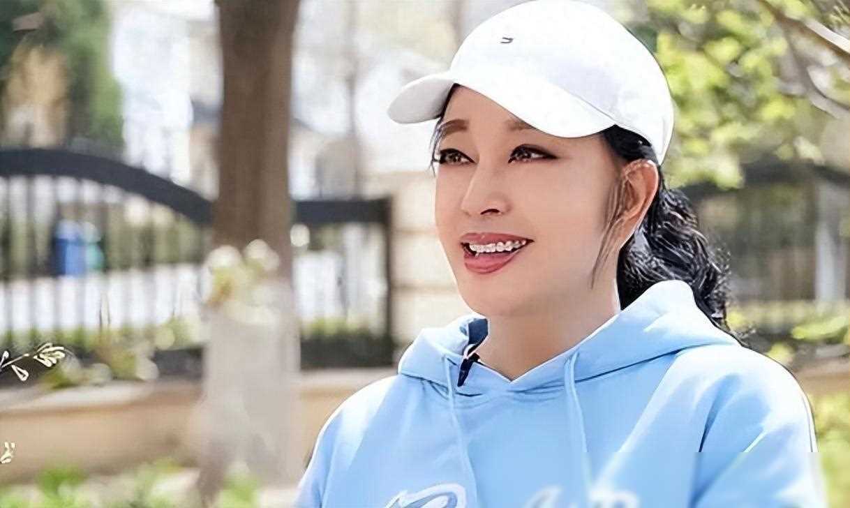 刘晓庆四婚之路因果必报73岁仍前凸后翘走上新道路