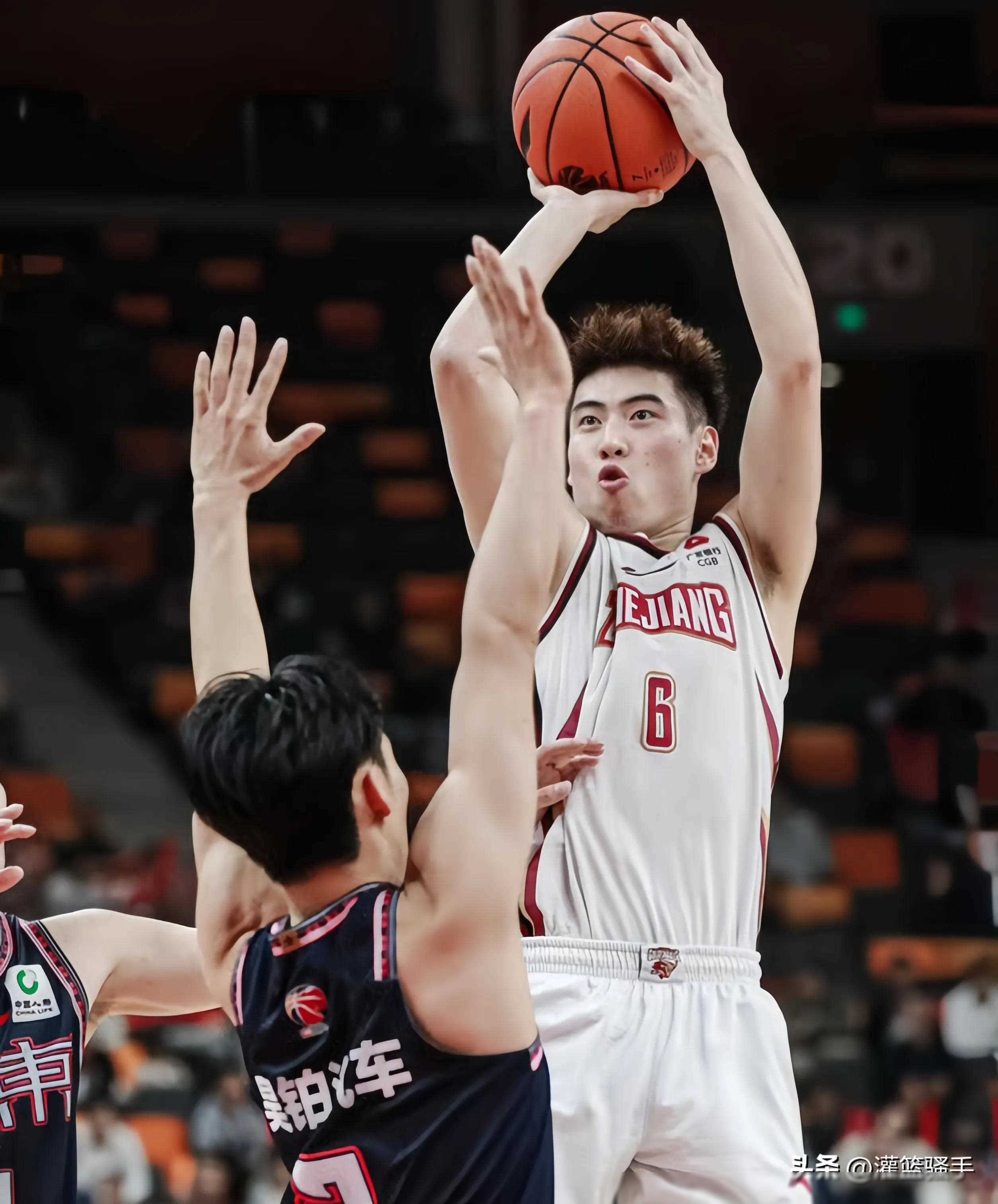 cba6大国手齐发力,辽篮旧将进步明显,mvp热门人选闪