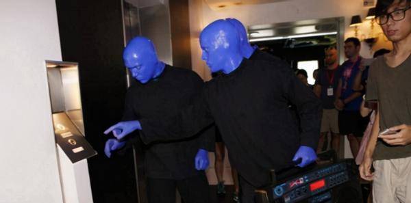 世界罕有的蓝种人血液呈蓝色隐居在6千米高山几乎与世隔绝