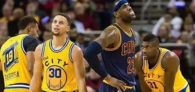 15年的斯蒂芬库里mvp有多大价值前六个都是超巨星詹姆斯以2567排名第