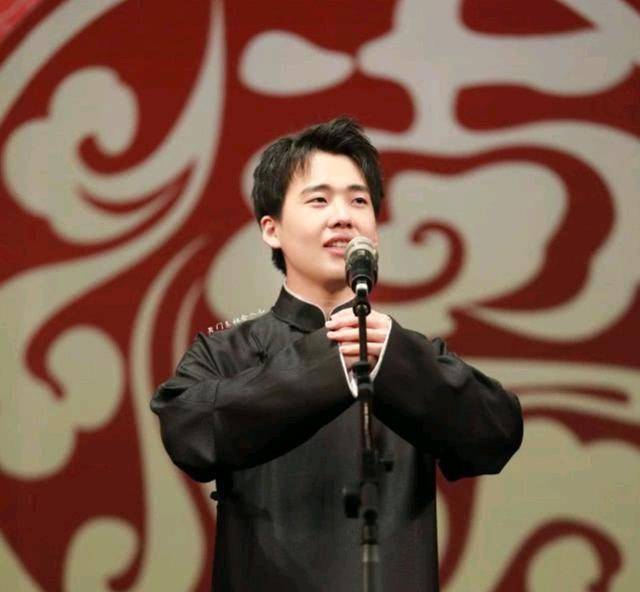 原创郭麒麟如今风头正火新进流量完全摆脱了郭德纲之子的称号