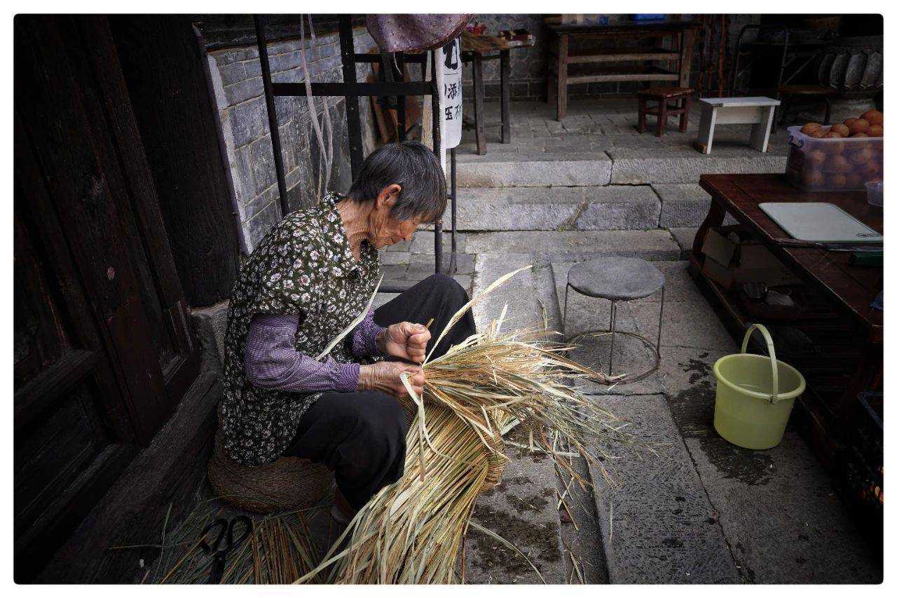 留守老人图片 生活照图片