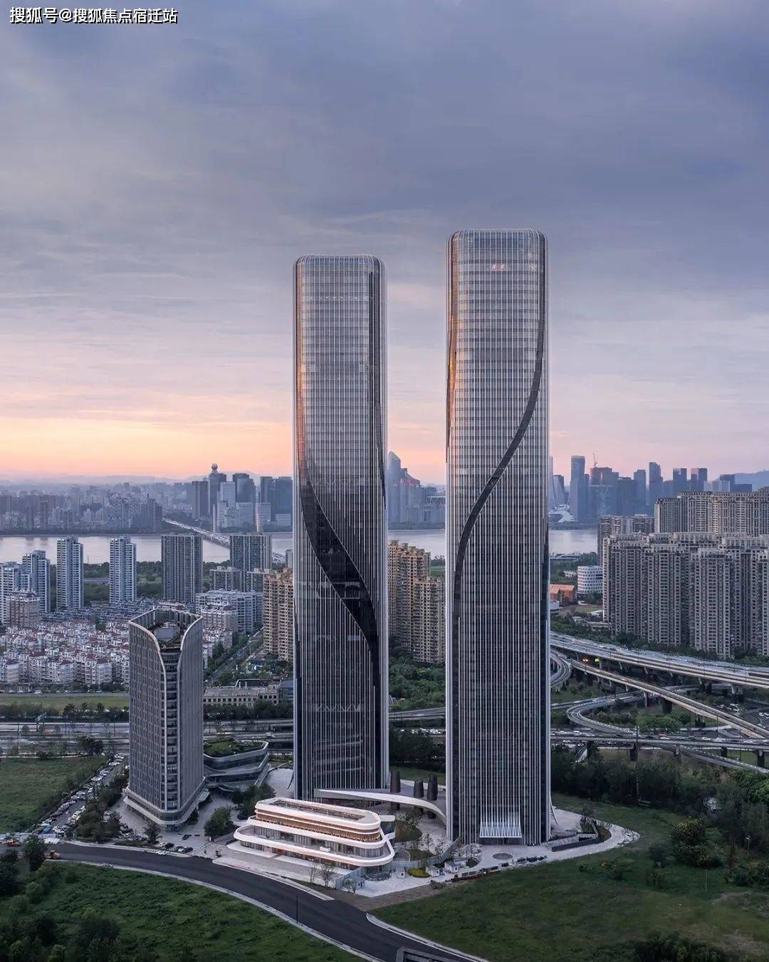 世茂智慧之门单价2万272米地标双子塔杭州超甲级现房