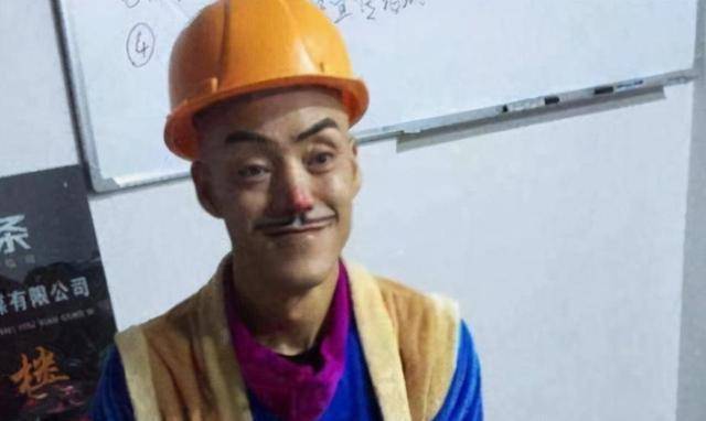 53岁光头强光环褪去名气散娇妻豪宅子虚乌有至今没媳妇
