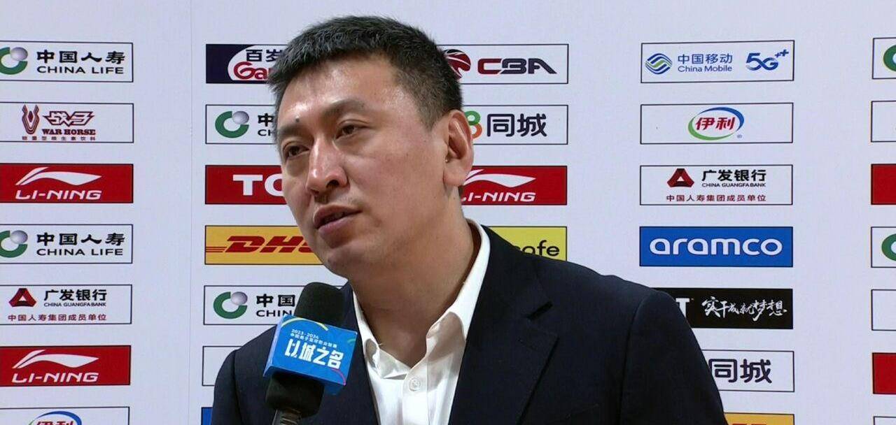 8强,5强的总教练是辽宁,承载着我们篮球