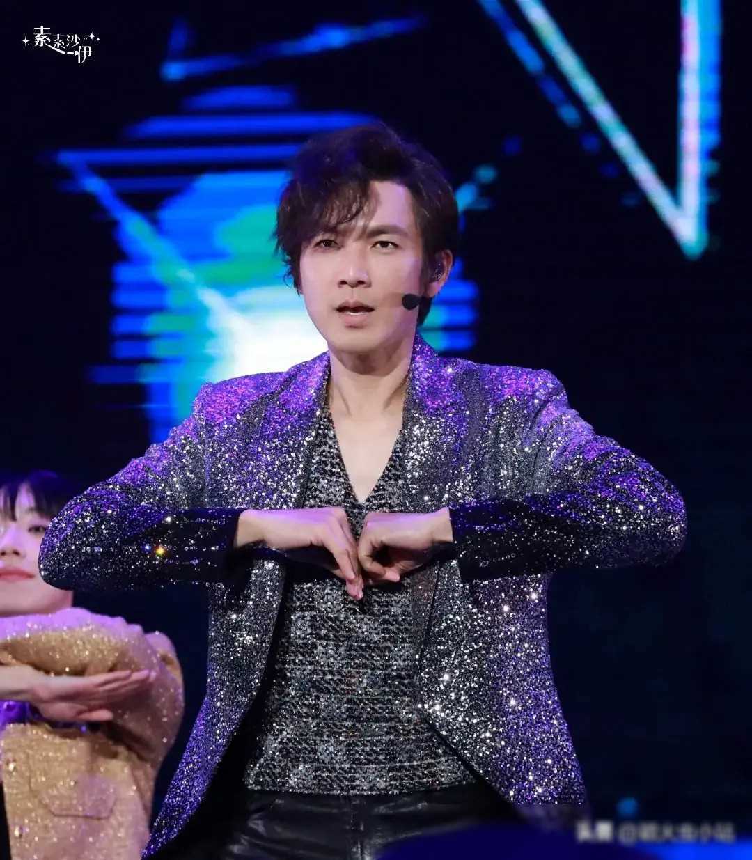 原创明星娱乐钟汉良肖战王一博张艺兴鹿晗迪丽热巴ab及宋祖儿新动态