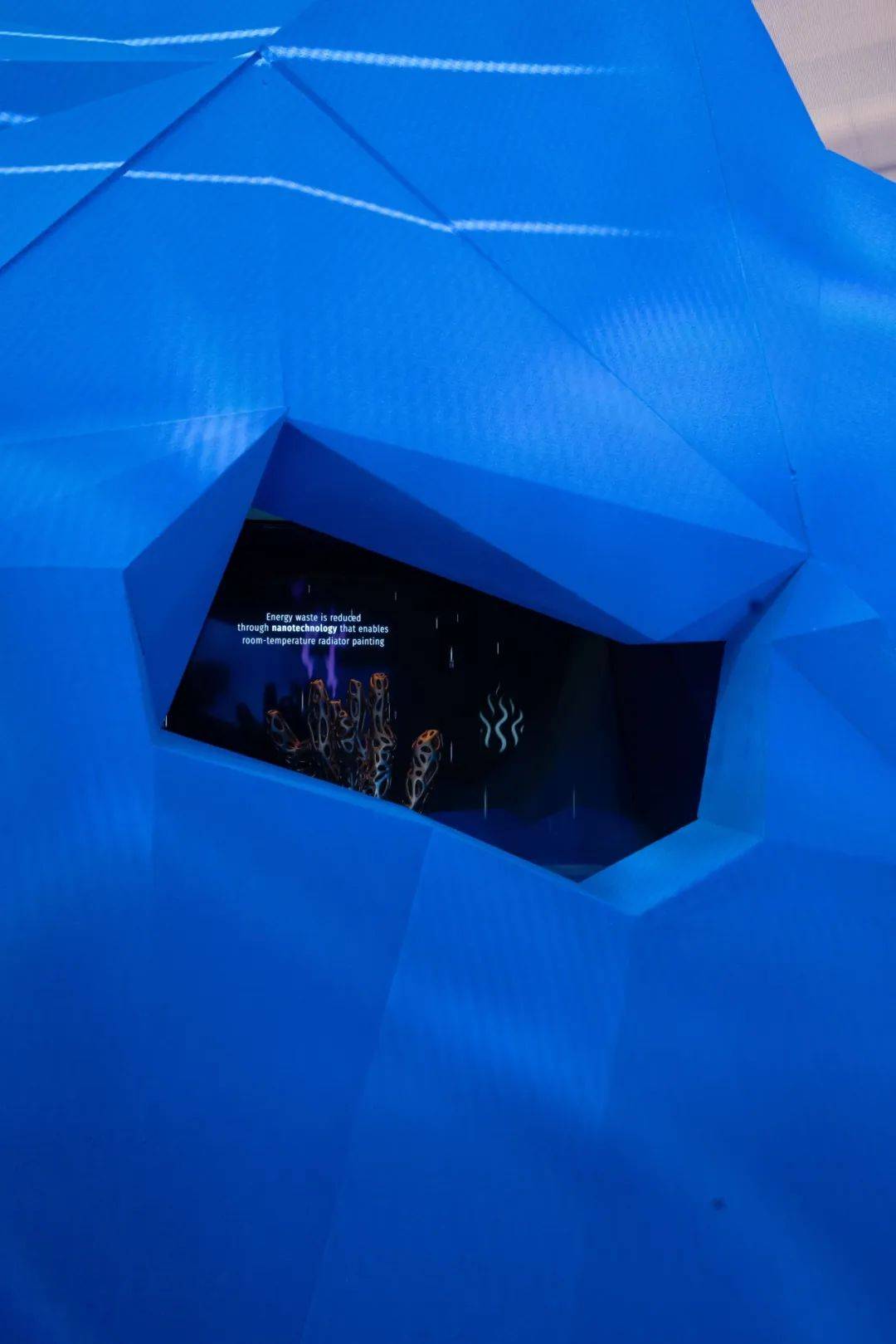 08under the surface 由 accurat, design groupitalia 和 emiliano