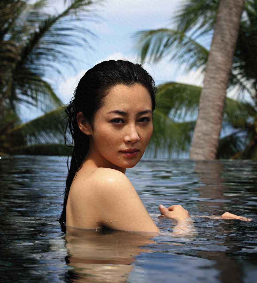 中年女星魅力四溢:霍思燕,梅婷,秦岚的性感瞬间_年龄_女性_女明星