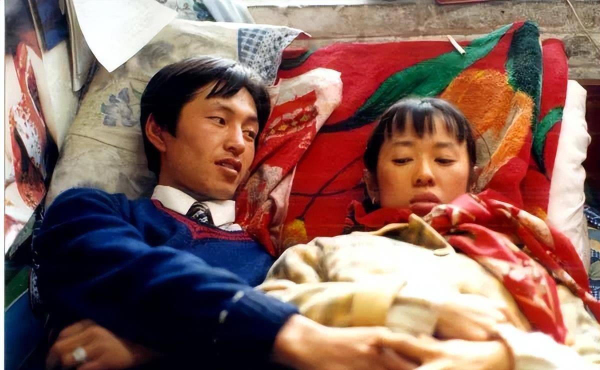 原创事实证明丰唇女神余男的成功靠的不是男人而是自己