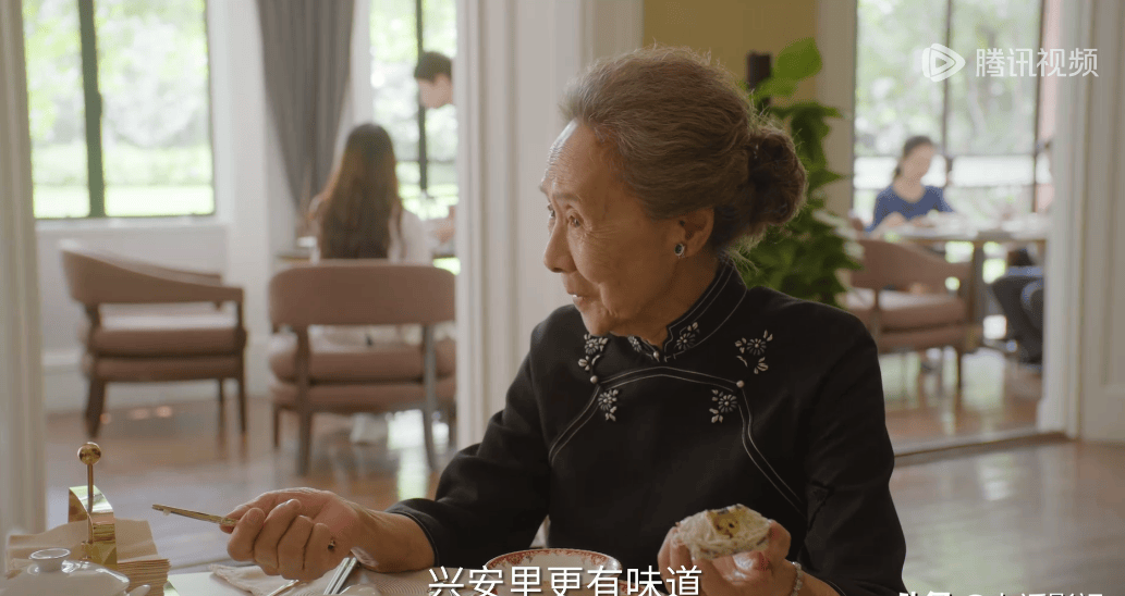 承欢记80多岁的老奶奶精神境界领先我们不止50年