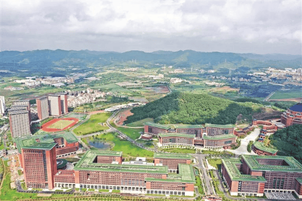 颜宁院士去了隔壁985