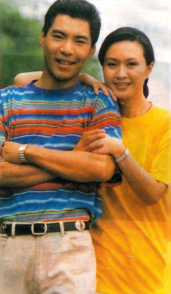 糊涂地方舒:抛夫弃女嫁小10岁屠洪刚,两婚两离后悔自己太任性_女儿