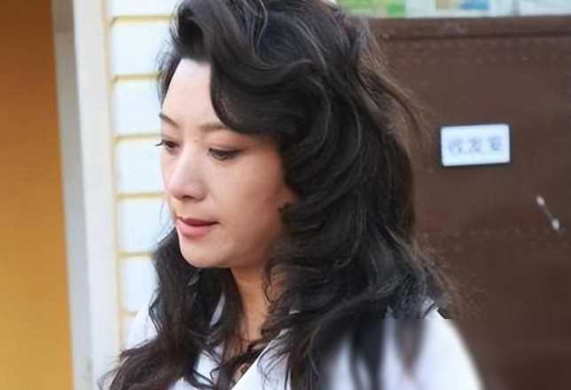 国家一级演员,身材出众,零绯闻,岁婚姻成谜!