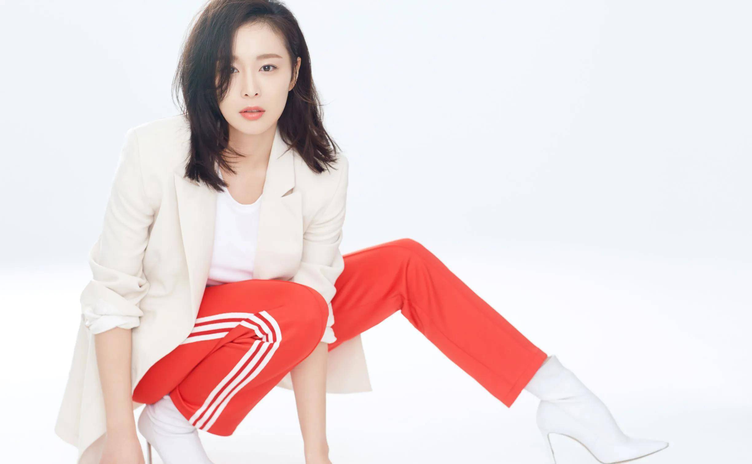 "肉感美人"高叶身材热辣,脸蛋绝美,更有一口磁性女中音,绝了