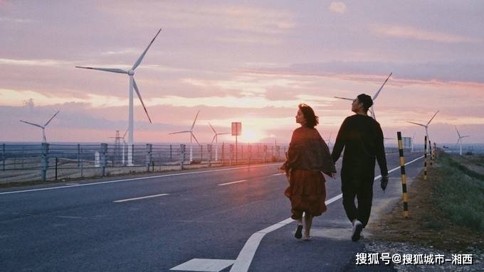 新疆自由行纯玩十天旅游费用新疆玩十天大约多少钱看完秒懂