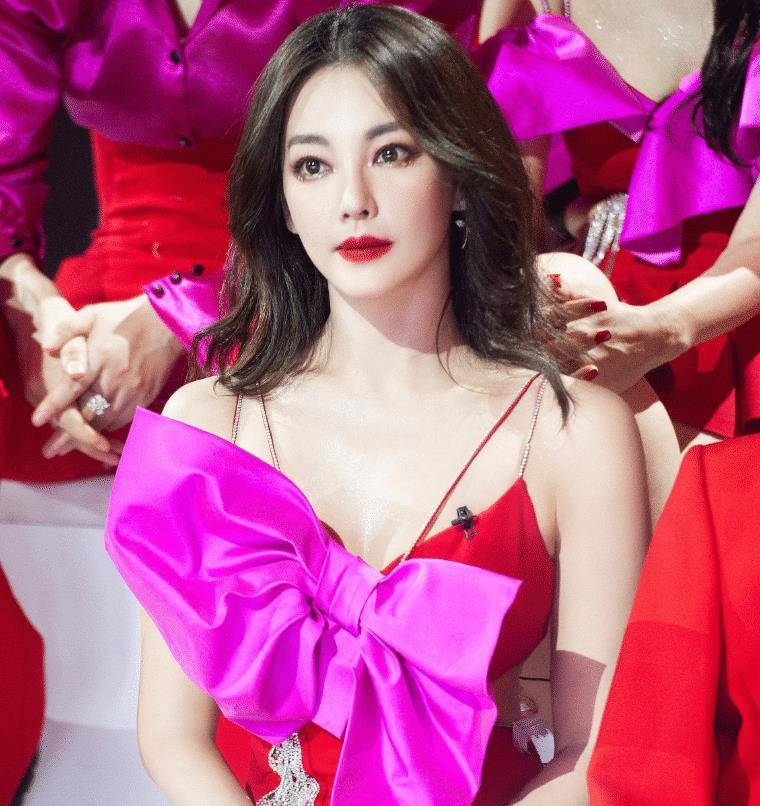 《浪姐》成团名单曝光?人气王不在名单,大碗宽面组成最大赢家