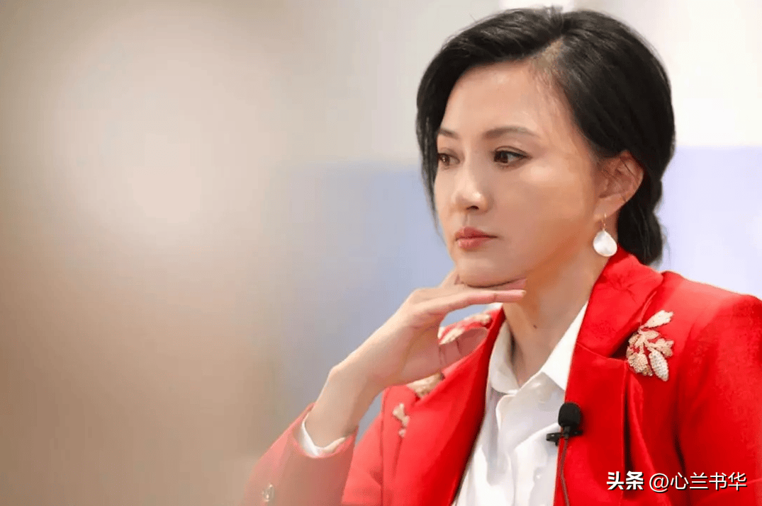 五登春晚火爆全国,却因抑郁进了精神病院,是谁害了"小品女王"_金玉婷