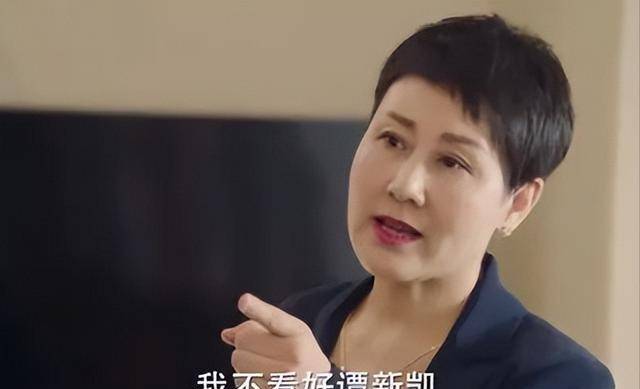 明明演技烂却被吹上天的6位老戏骨网友只长年纪不长演技