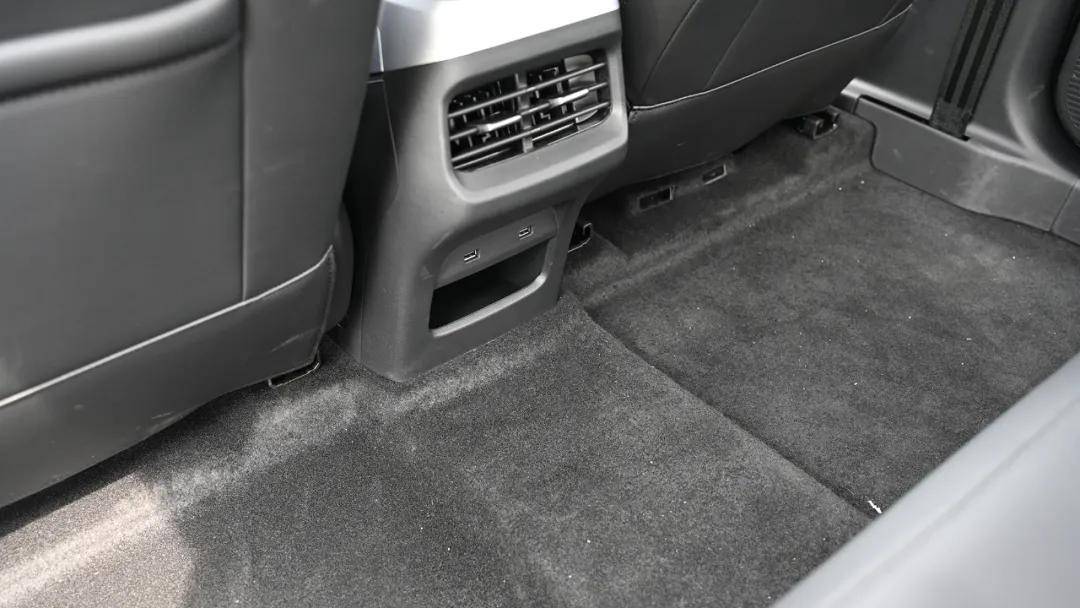 10万出头的纯电b级车,表现行吗?