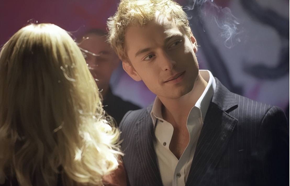 当然,也有人说裘德·洛颜值巅峰中的巅峰时刻,要数《冷山》的放映.