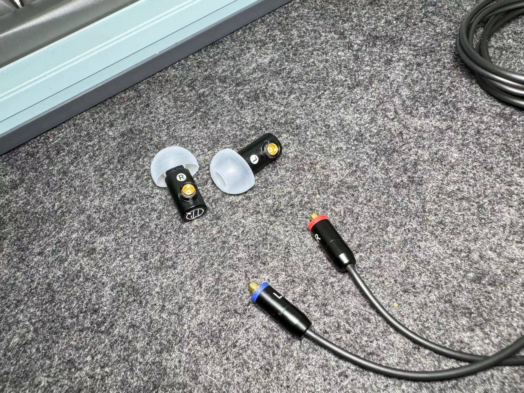 百元级HIFI耳机,竹林鸟百灵应该就是那个王者