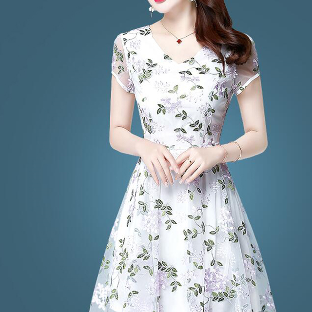 想要在夏天秒变女神,就穿这些精致连衣裙,洋气超美嫩