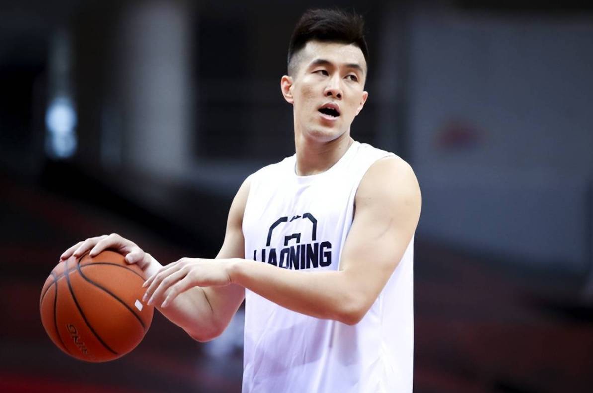 郭艾伦诠释什么是优质偶像?为患病女孩捐款3万,且只是一个方面