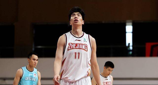 上海队带来惊喜,余嘉豪难堪遭遇,500万物超所值!