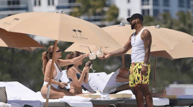 痴男怨女!皮蓬前妻与乔丹儿子疑复合,两人被拍在海滩约会