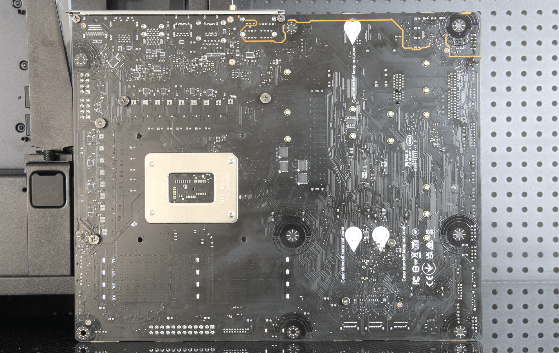 性能提升巨大,bios轻松吃定d5超频,微星z790刀锋ti max主板评测