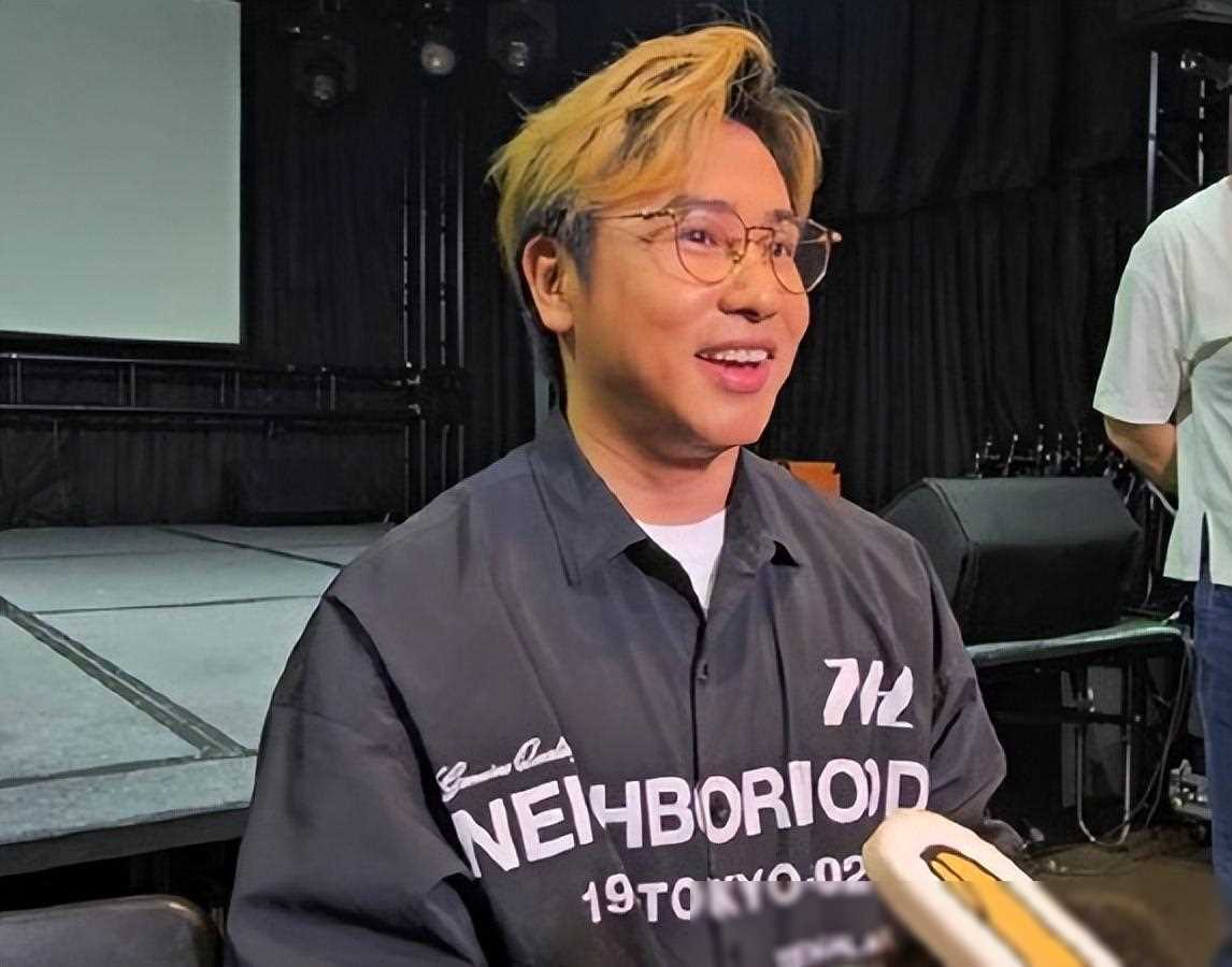 岁欧弟卖车养女:从天王到落魄,人生竟如此?