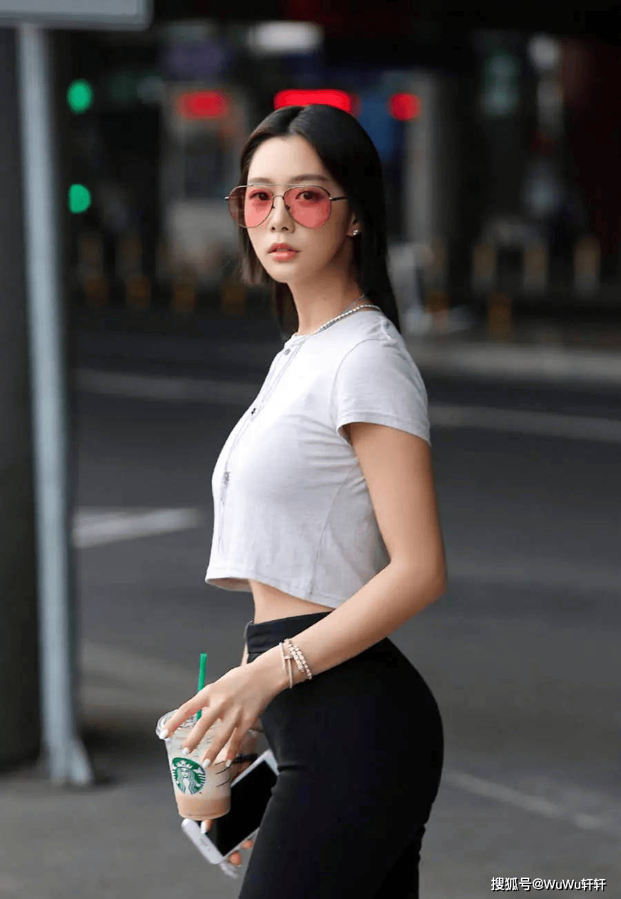 她被称为"亚洲第一美女",拥有傲人身材,美丽动人的颜值简直逆天!_克拉