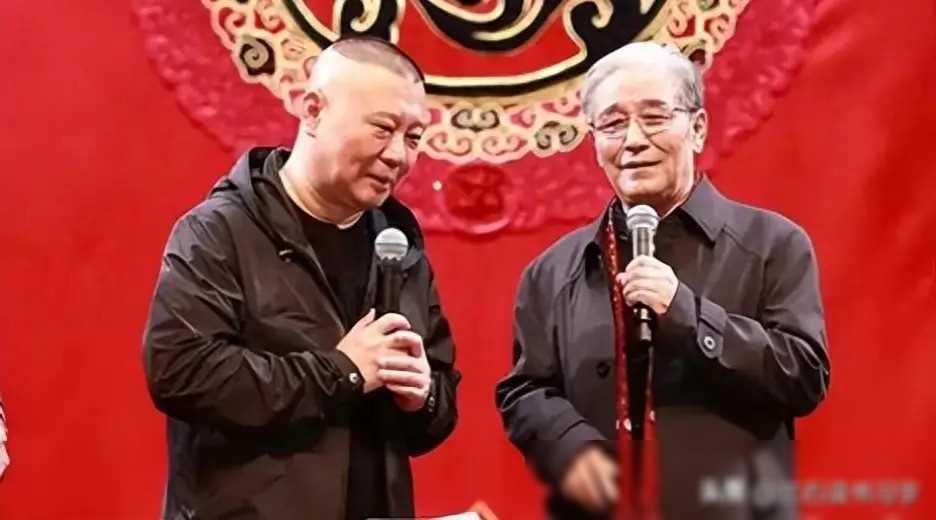 刘钊直播:马志明赠郭德纲醒木为纪念品,苗阜相声节亏损事件