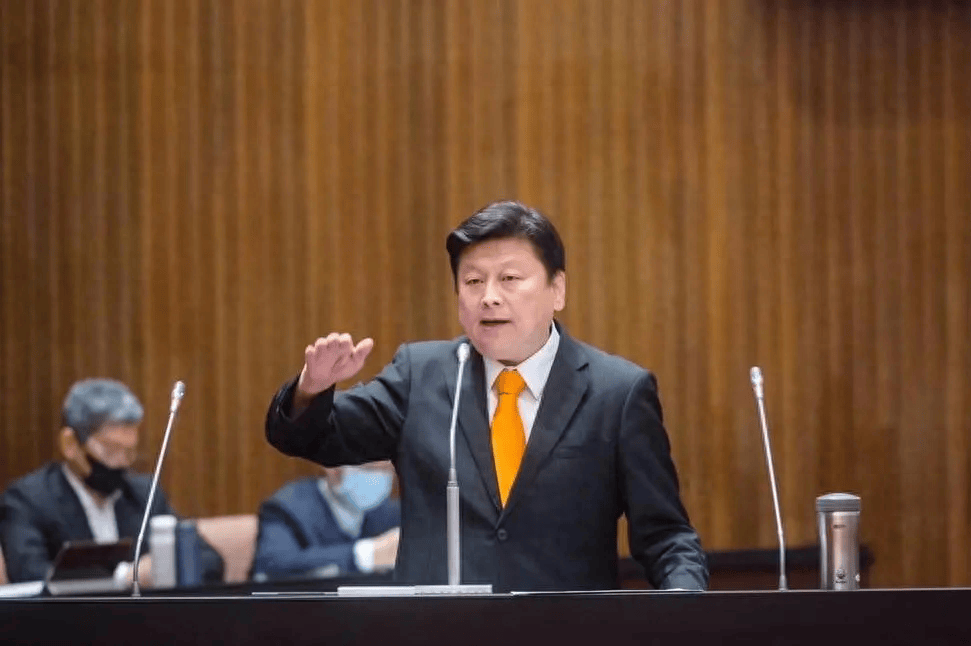 原创            朱立伦提访陆条件无回音，国民党多人退出访团，恐只剩傅崐萁一人