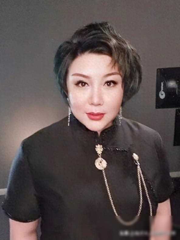 德云社演员凌晨送祝福,王惠迎来岁生日,热闹的一天