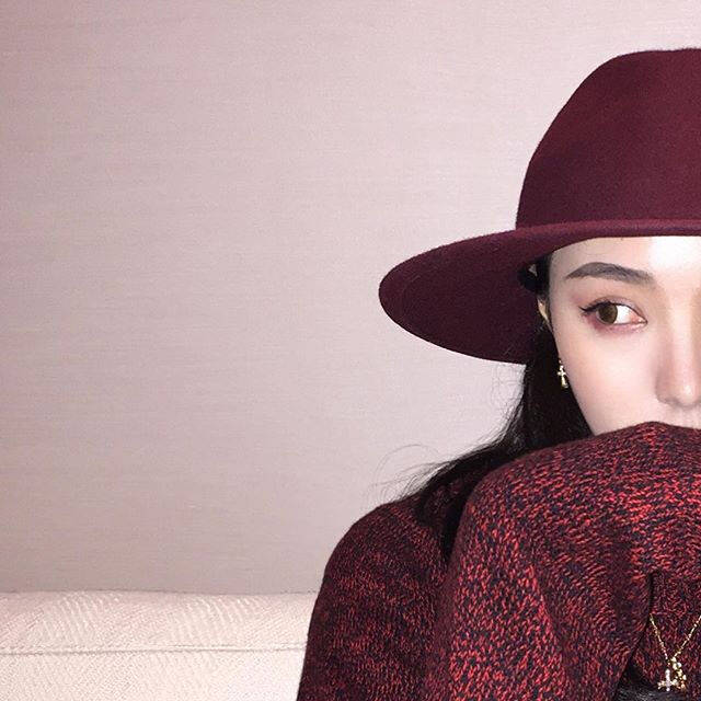 冯唐对女人的总结实在精辟,女人想在社会上混得好,这三点很重要