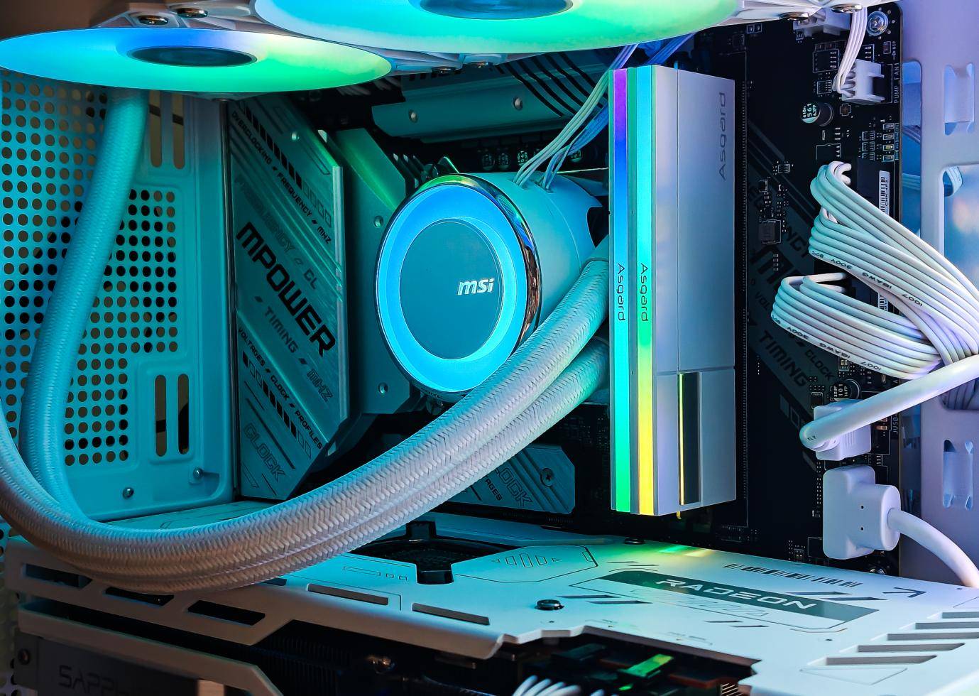 回眸一笑8000 mhz,内存中的白月光,阿斯加特新品女武神2代