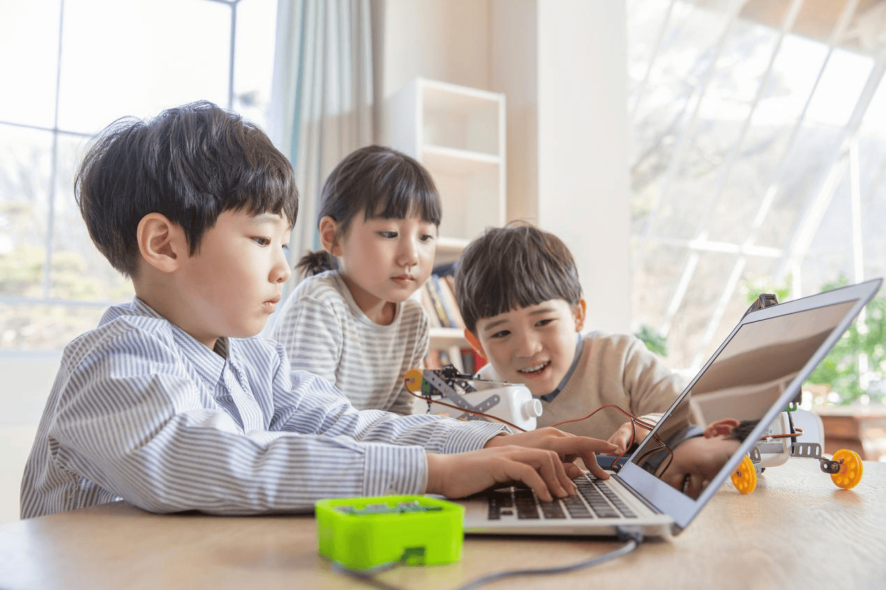 学而思素养线下教育点亮思维之光，课堂洋溢生活之智