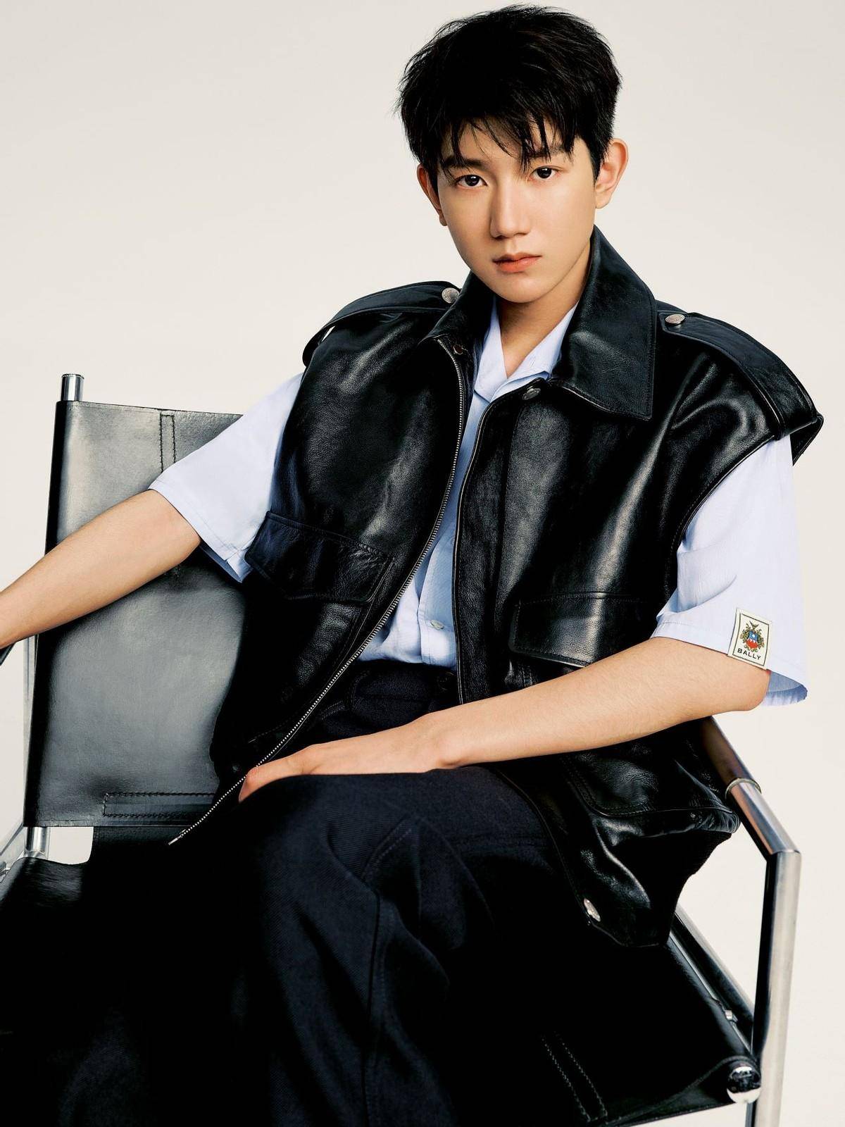 BALLY 携手全球品牌代言人王源演绎广告大片“心动候场”-王源代言过百事可乐吗