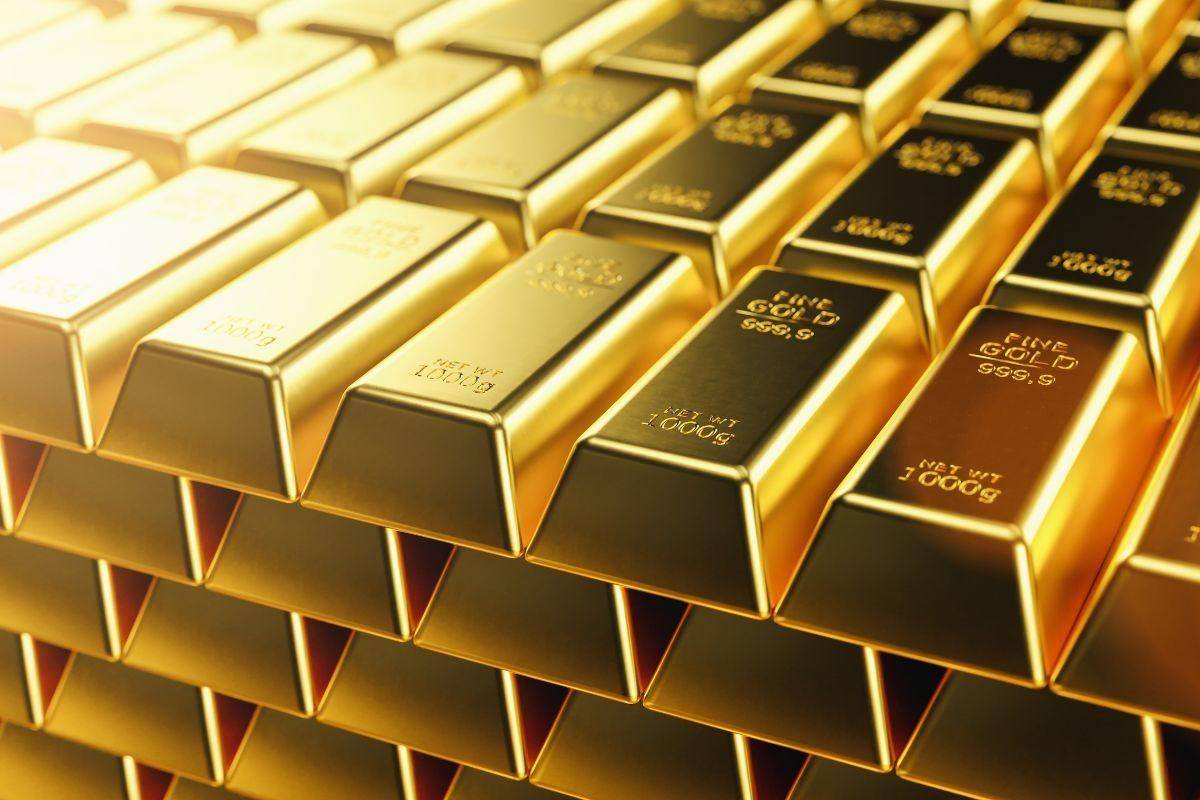 包括但不限于黄金首饰,金砖和金币等