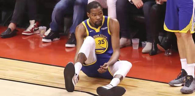 格林称赞杜兰特为勇士队贡献巨大