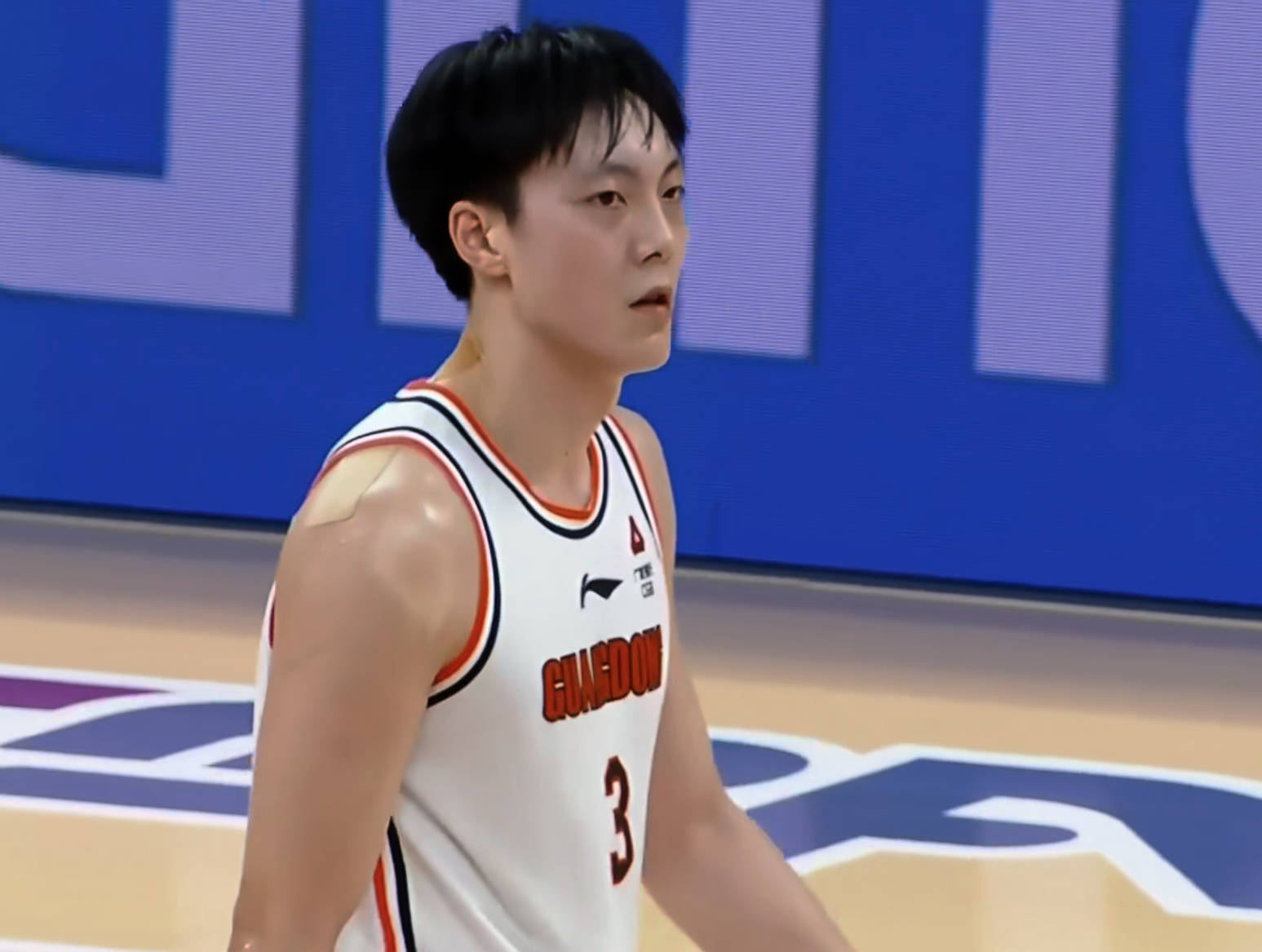 完爆徐杰 碾压胡明轩!再见了,广东队!人家才是cba第一