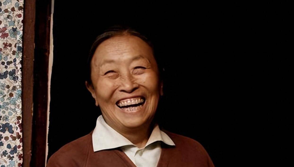 "丑娘"张少华:人丑心更丑,年轻时种下恶因,晚年却孤独终老