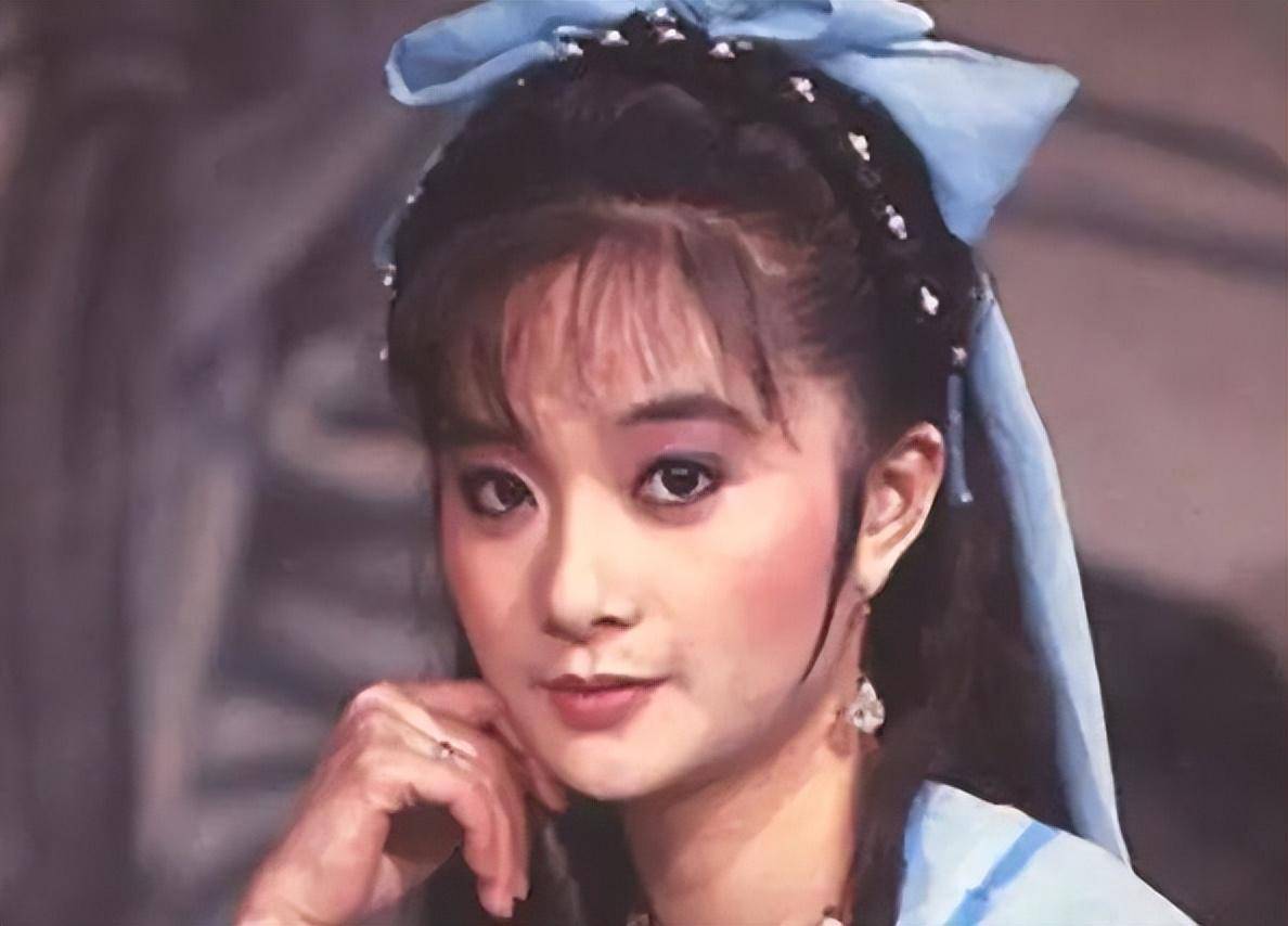 3,应晓薇版郭襄83版刘德华和陈玉莲的《神雕》里,由黄曼凝饰演郭襄.