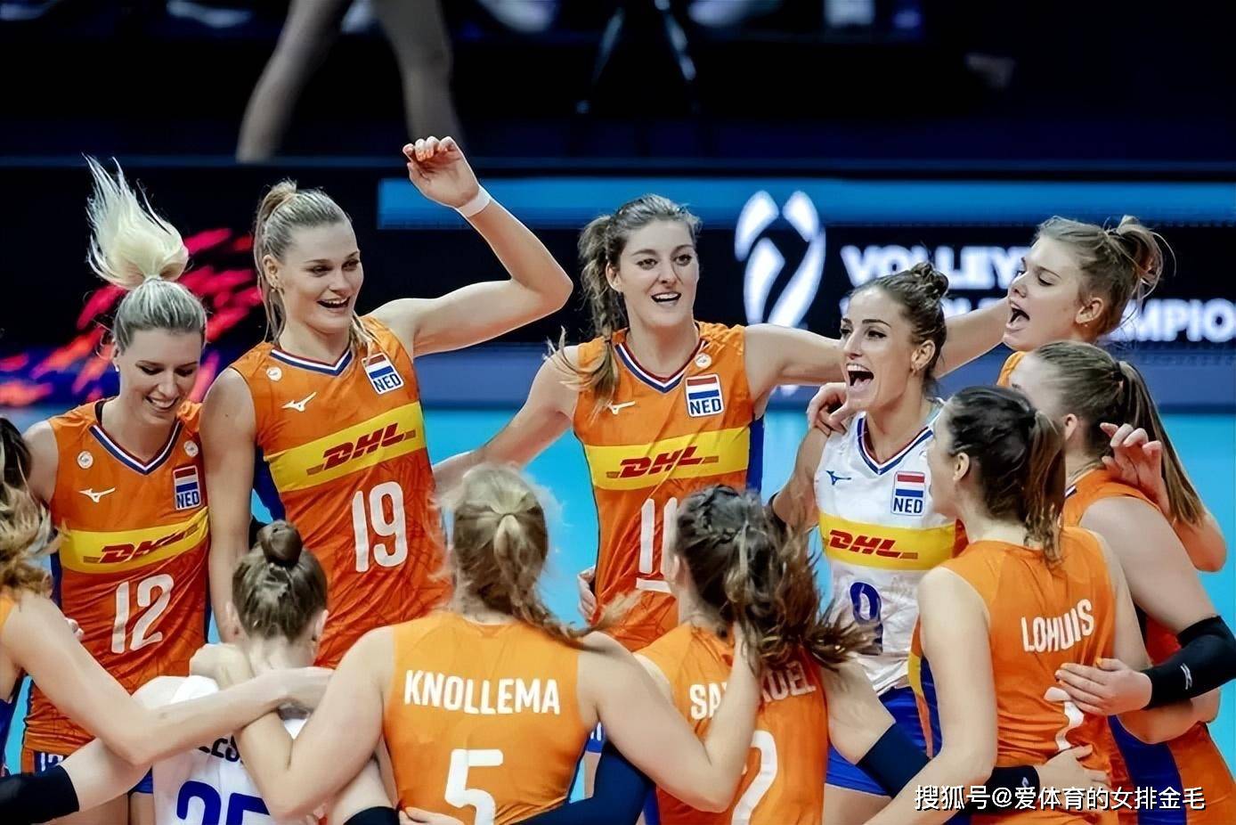 与主帅续约,边攻手老中青结合!荷兰女排全力以赴冲击奥运资格