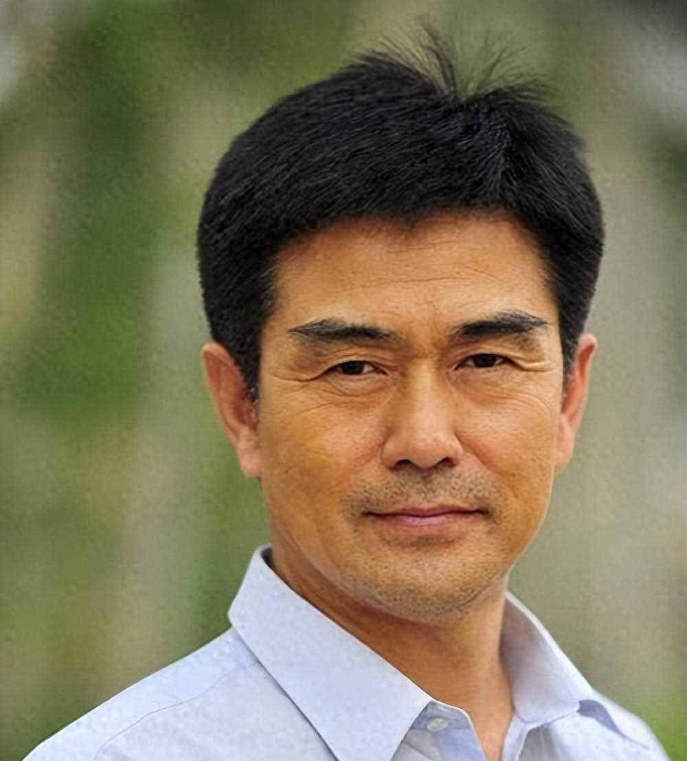 "坏人专业户"姚刚:一生无妻无子,如今53岁在千万豪宅一个人