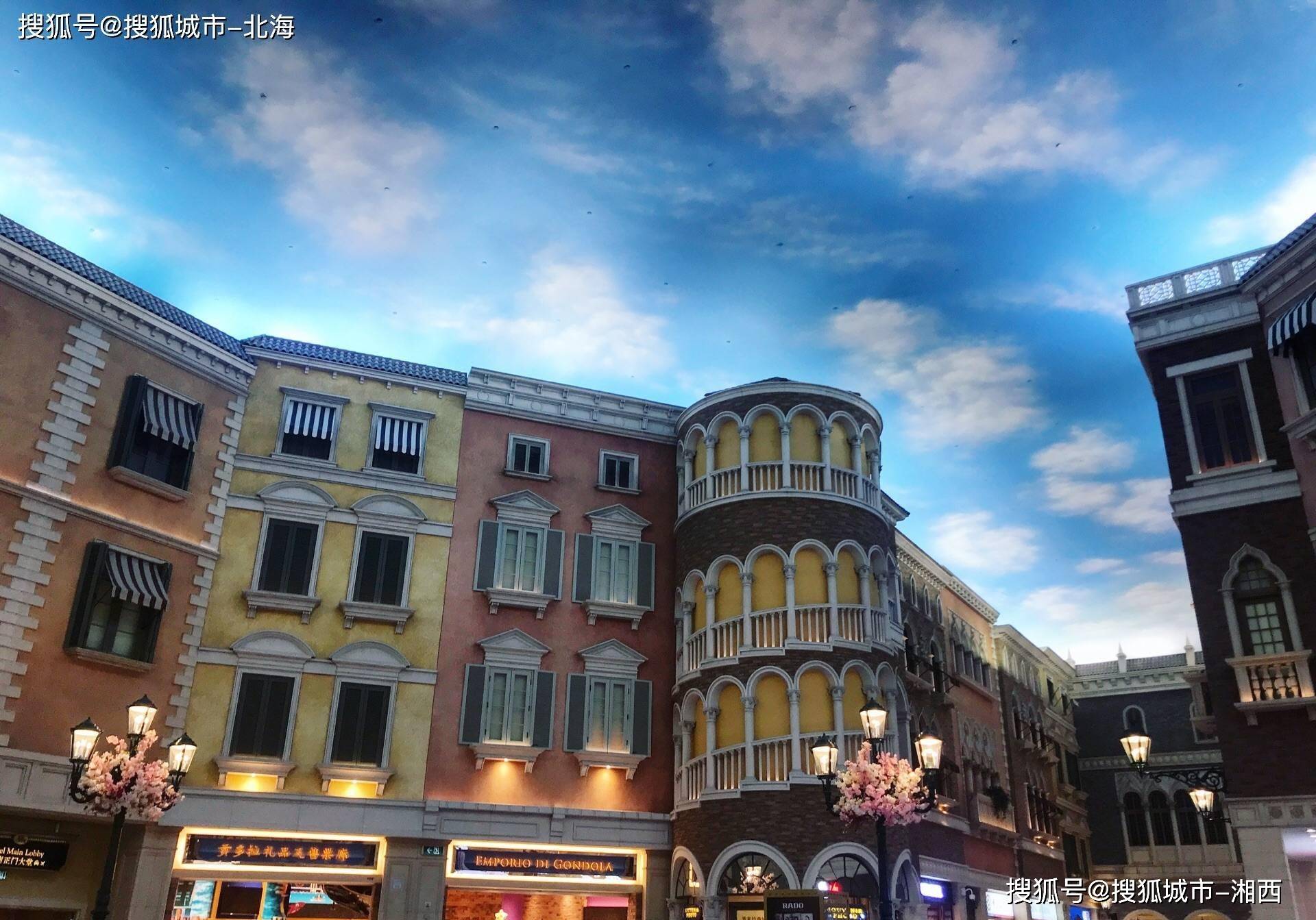 老道(尖沙咀站b1出口);置地广场(中环站g出口);太古广场(金钟站c1,f