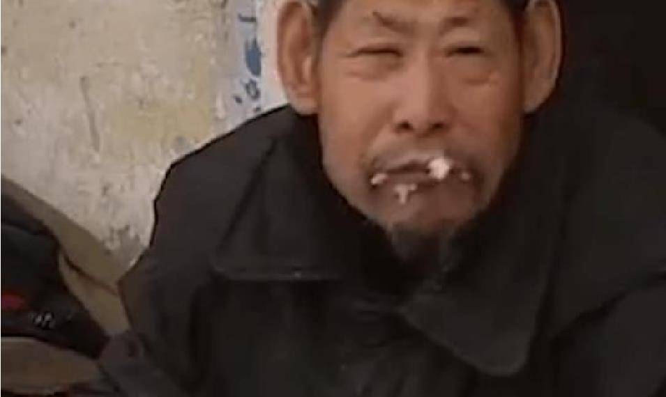 百岁母亲陈秀英:近亲结婚生3个"猴娃",为照顾他们50年没出村_老二