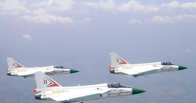 印度"国产之光"出口受挫?宁可买二手f-16,也不要光辉战机