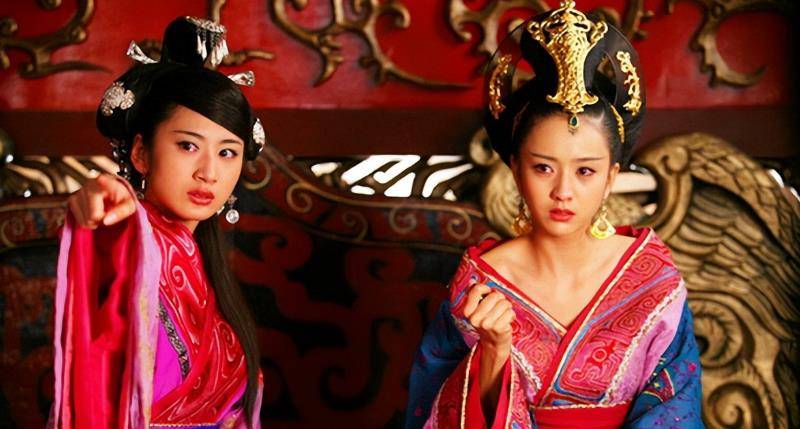 赵飞燕生理上有一"缺陷",汉成帝十分迷恋,不惜为她荒废朝政